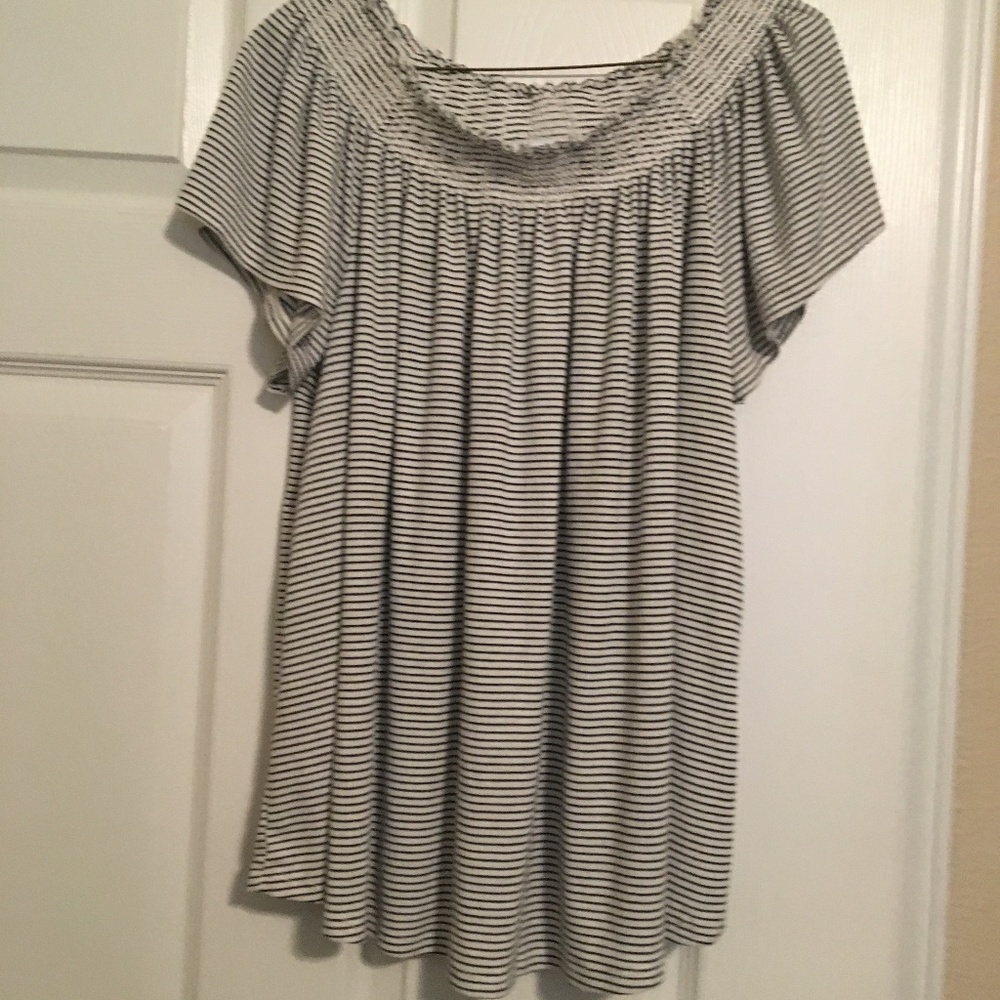 Sonoma Black and White  Top-XL